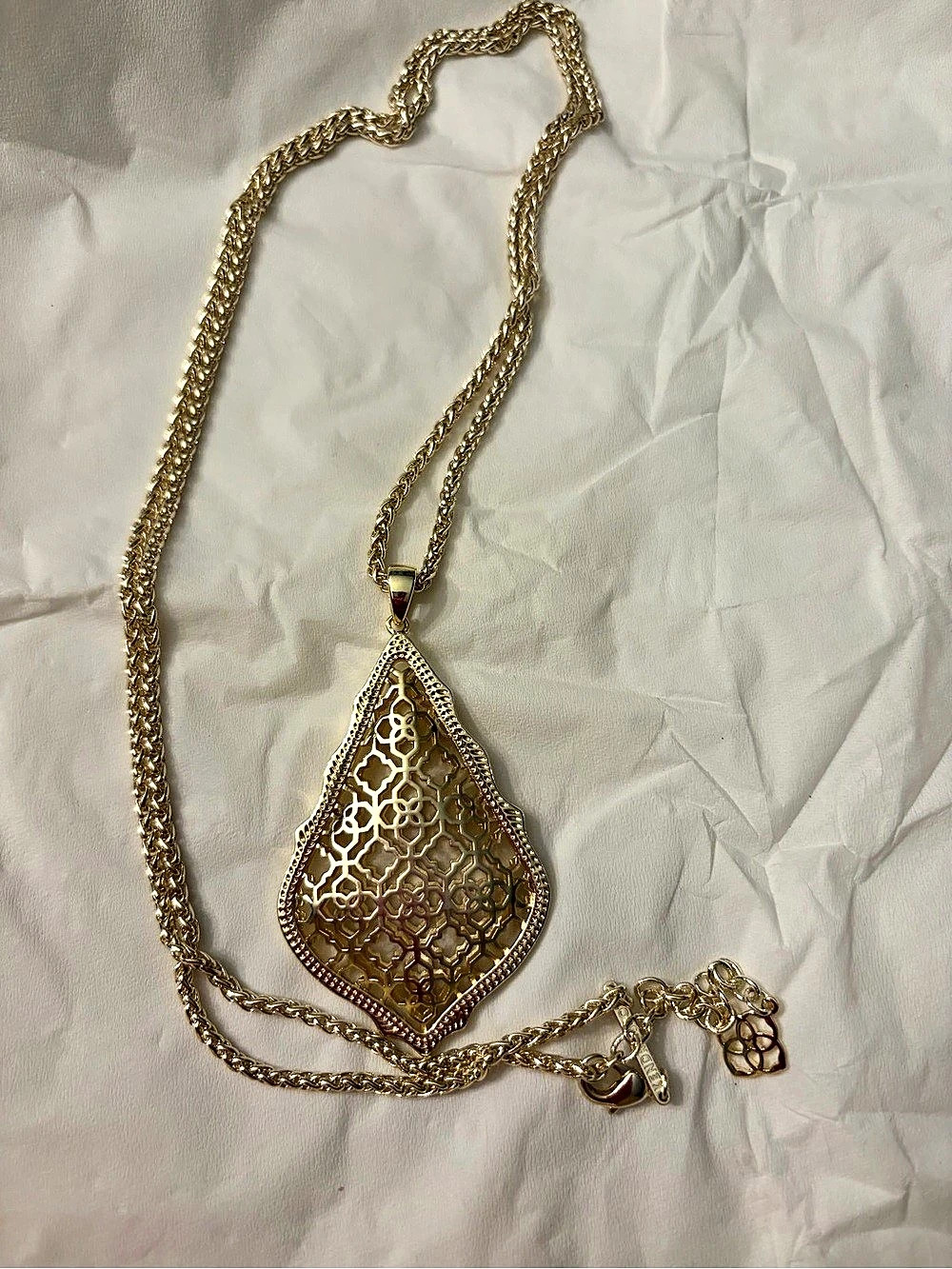 Kendra Scott Aiden Long Pendant Necklace Gold